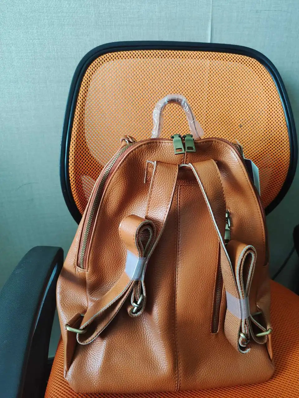 Mochila Feminina Elegante de Couro Genuíno Sofia