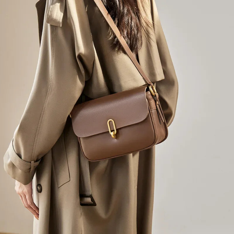 Bolsa Transversal de Couro Genuíno Hamburgo