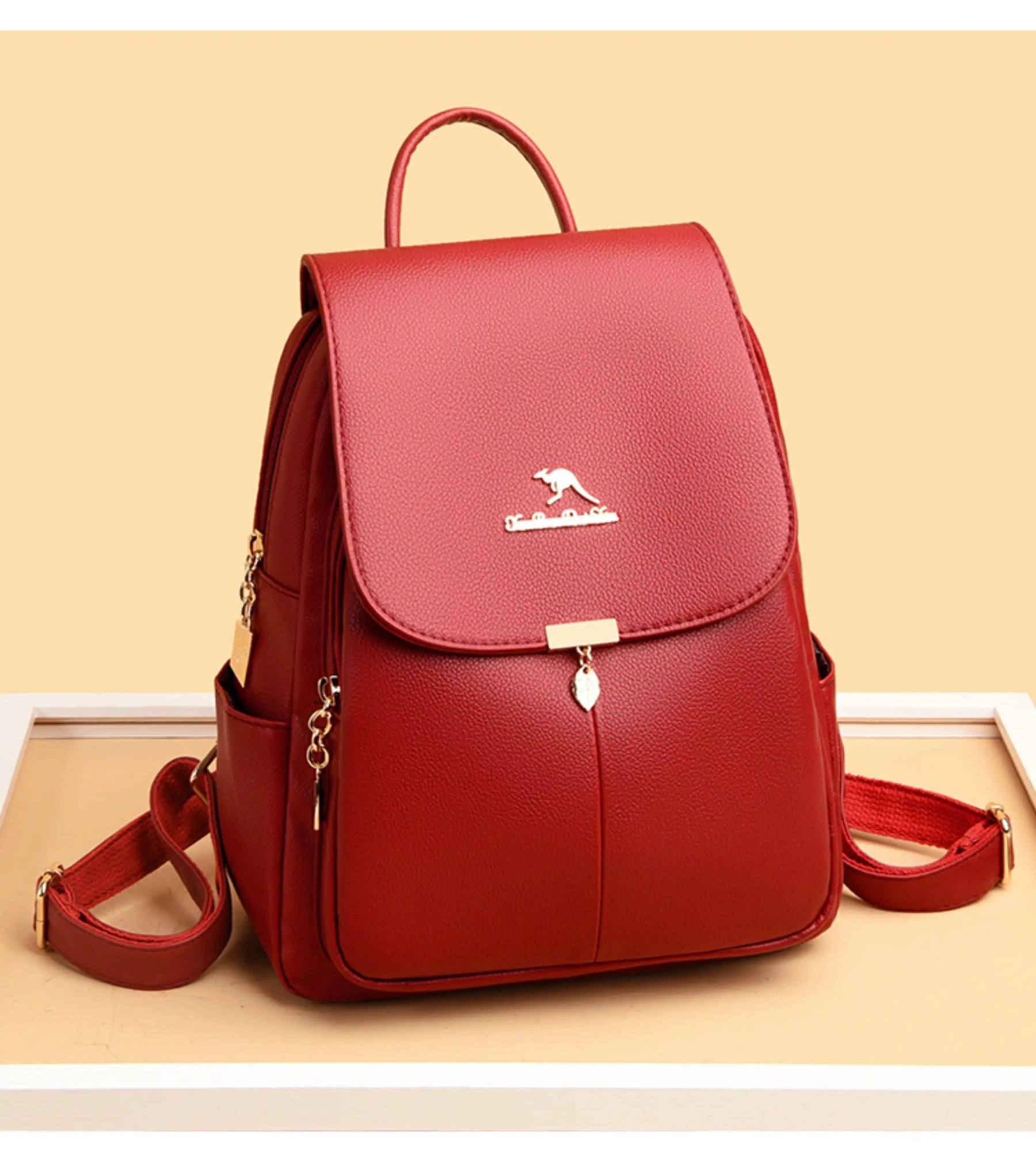 Mochila Feminina de Couro Genuíno Antonelli