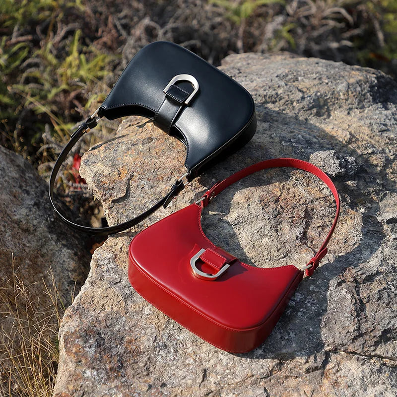 Bolsa de Ombro de Couro Charmosa