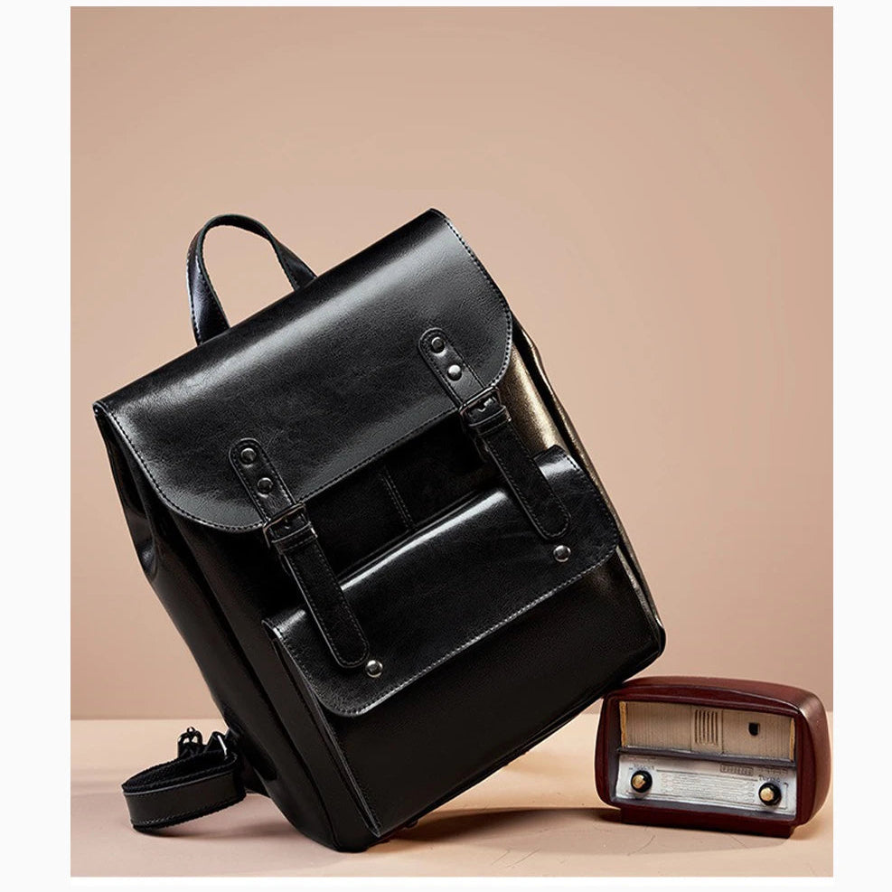 Mochila Feminina de Couro Genuíno Eleanor