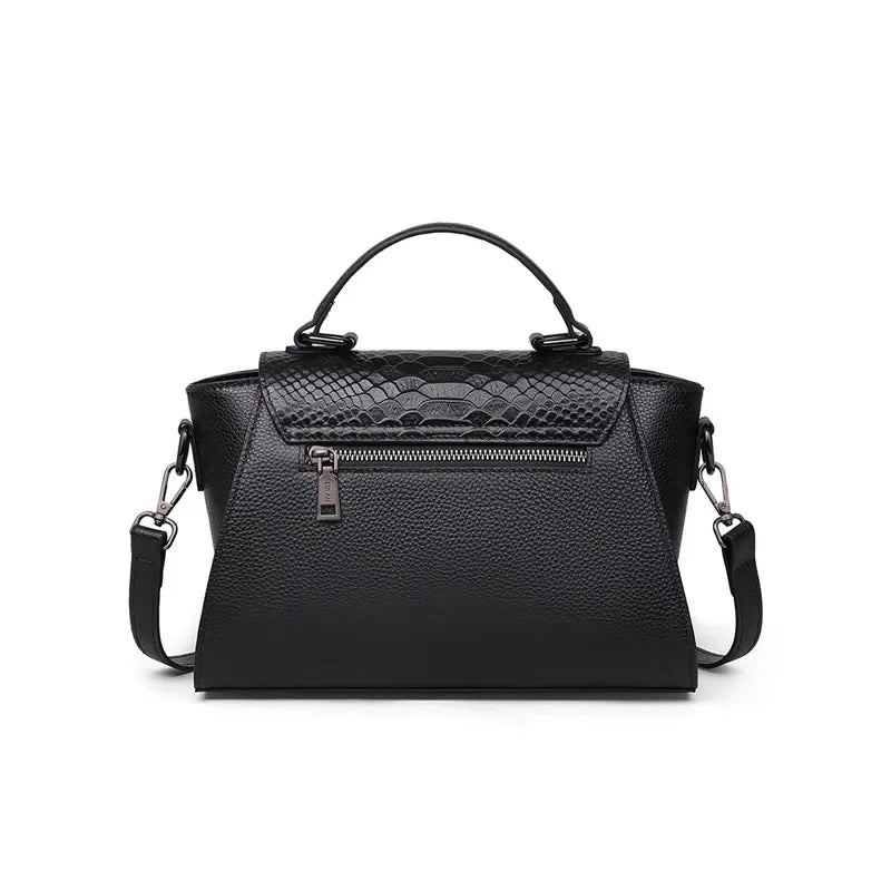Bolsa Feminina de Couro Dublin | Shoulder Bags | Preto | Lateral | Vivièn