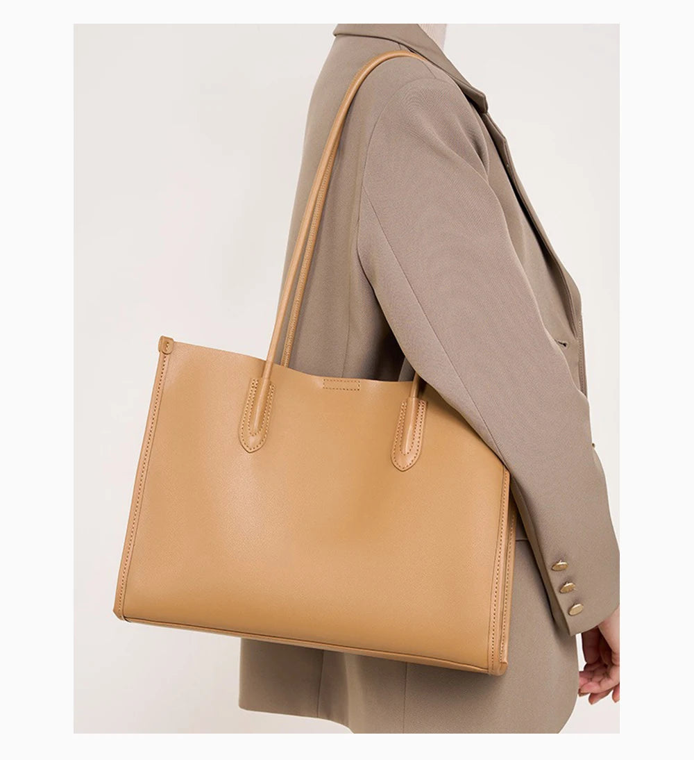 Bolsa Tote de Couro Genuíno Élodie | Bucket Bags | Cores variadas | Detalhe 2 | Vivièn
