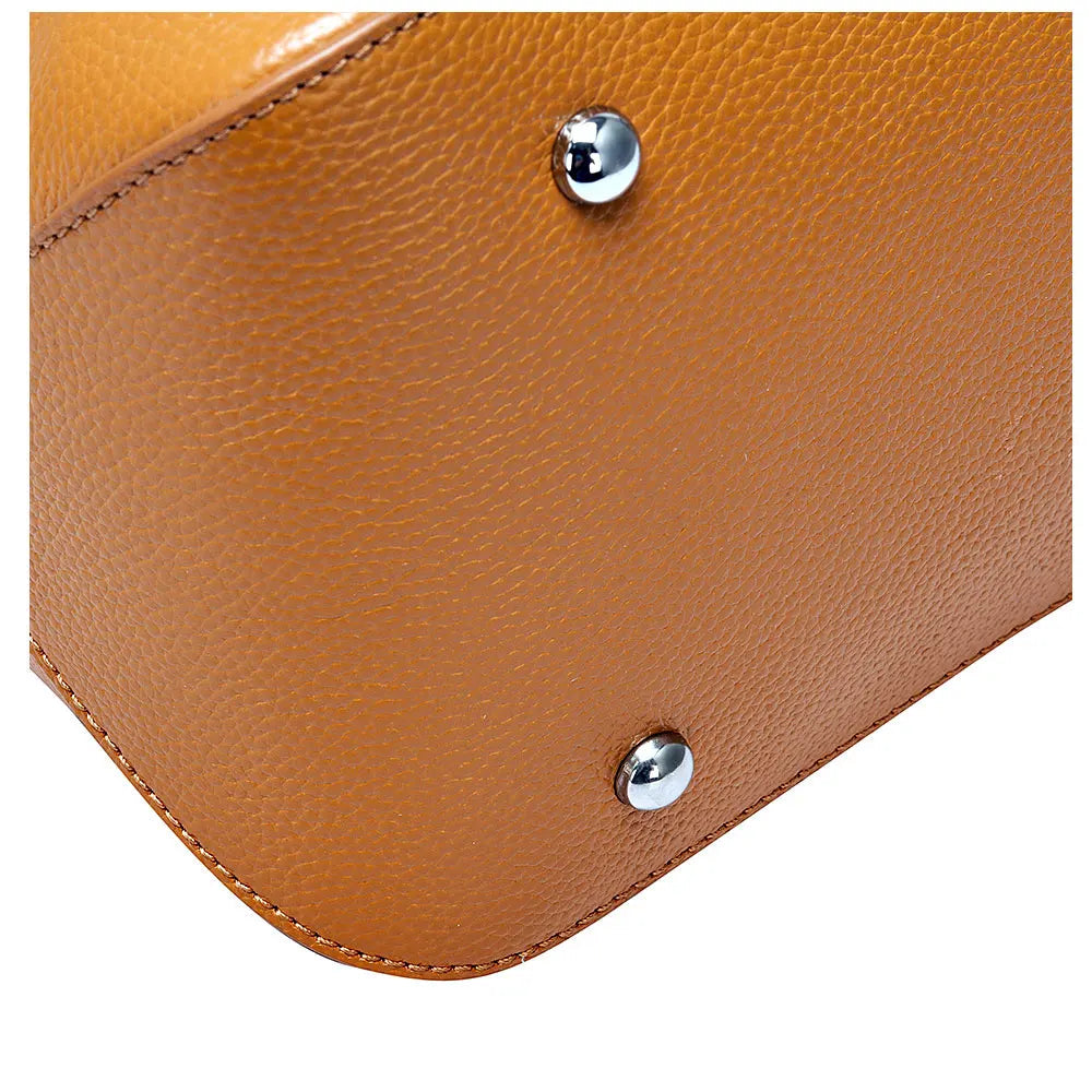 Bolsa Tote de Couro Genuíno Helena | Bucket Bags | Cores variadas | Detalhe 7 | Vivièn