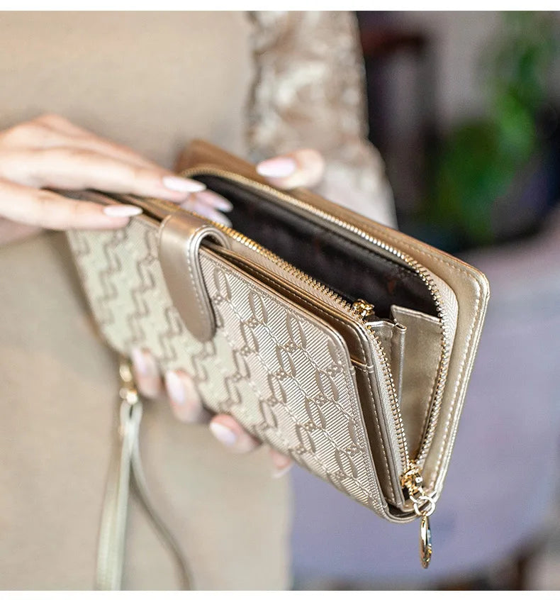 Carteira Feminina de Couro Dominique | Wallets | Dourada | Detalhe 9 | Vivièn