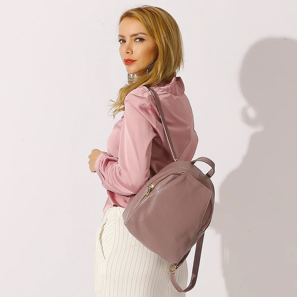 Mochila Feminina de Couro Genuíno Daphne | Backpacks | Cores variadas | Costas | Vivièn