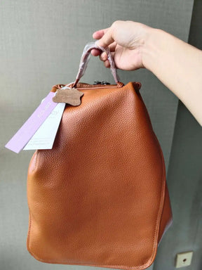 Mochila Feminina Elegante de Couro Genuíno Sofia