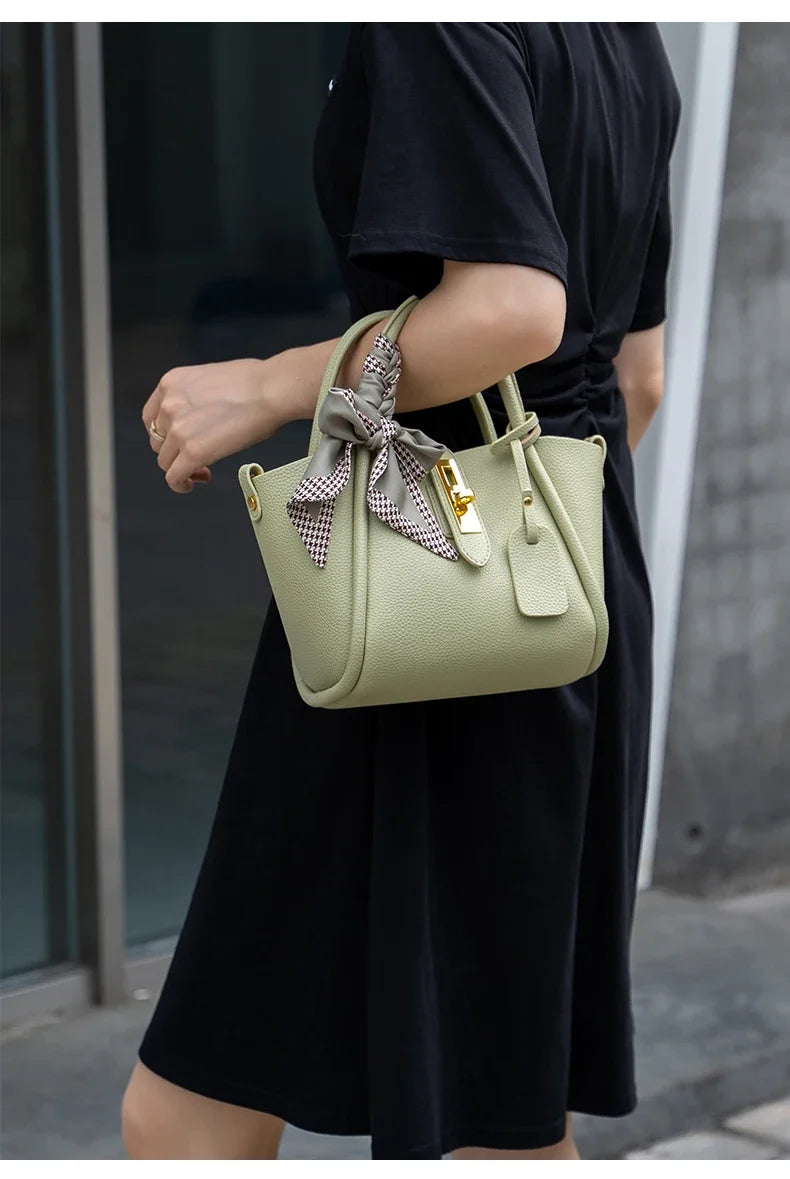 Bolsa Transversal de Couro Genuíno Mykonos