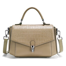 Bolsa de Ombro de Couro Genuíno Carmine | Shoulder Bags | Cores variadas | Detalhe 8 | Vivièn
