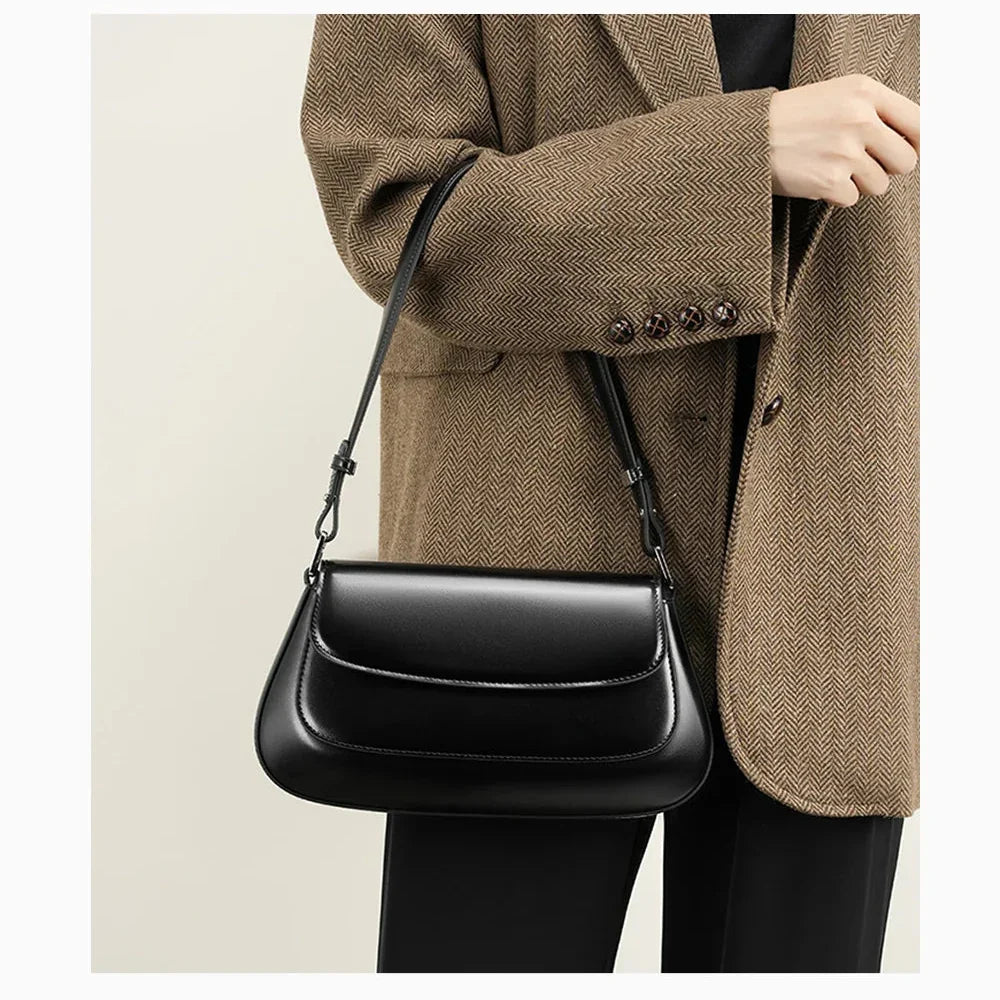 Bolsa de Ombro de Couro Genuíno Isadora | Shoulder Bags | Cores variadas | Detalhe 1 | Vivièn