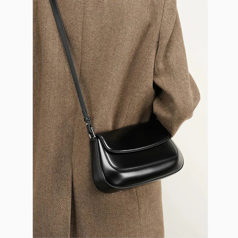 Bolsa de Ombro de Couro Genuíno Isadora | Shoulder Bags | Cores variadas | Detalhe 2 | Vivièn