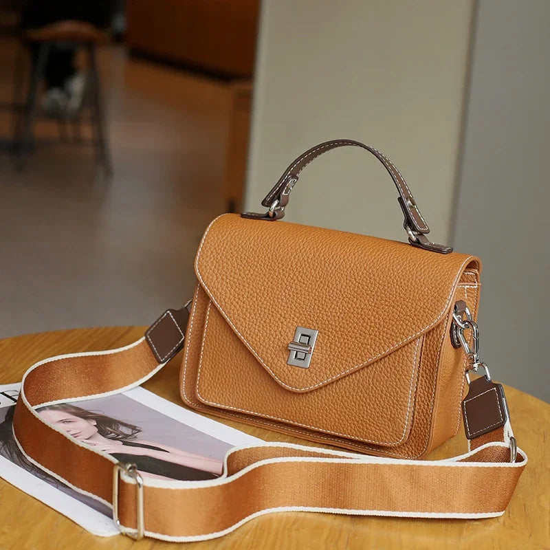 Bolsa de Ombro de Couro Genuíno Kyoto | Shoulder Bags | Cores variadas | Detalhe 1 | Vivièn
