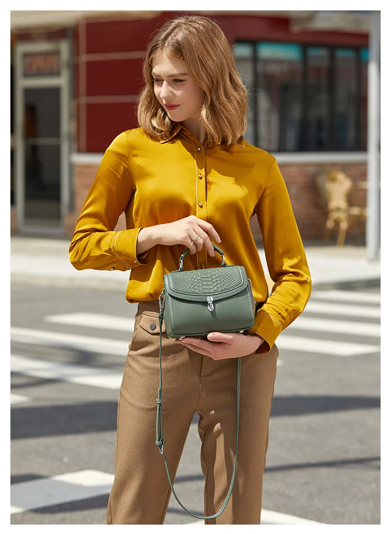 Bolsa de Ombro e Transversal de Couro Croco | Shoulder Bags | Cores variadas | Detalhe 7 | Vivièn