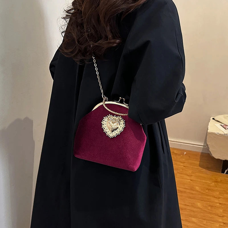 Bolsa Feminina de Veludo Roma | Clutch Bags | Cores variadas | Detalhe 17 | Vivièn