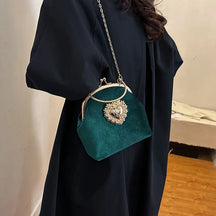 Bolsa Feminina de Veludo Roma | Clutch Bags | Cores variadas | Detalhe 41 | Vivièn