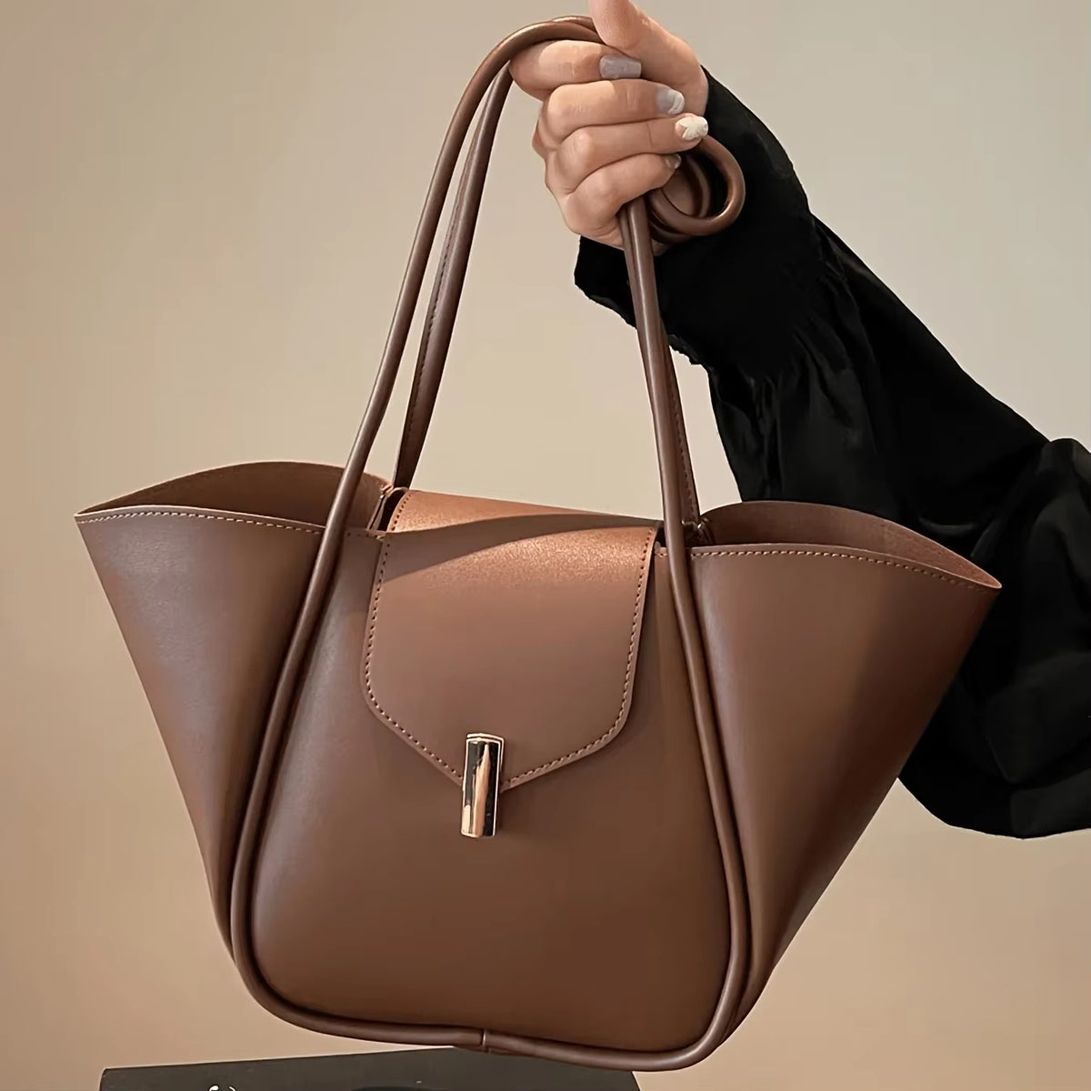 Bolsa Feminina Tote Milano | Bucket Bags | Cores variadas | Costas | Vivièn