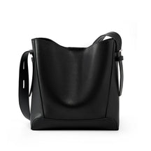 Bolsa Tote de Couro Genuíno Sonia | Bucket Bags | Cores variadas | Detalhe 13 | Vivièn