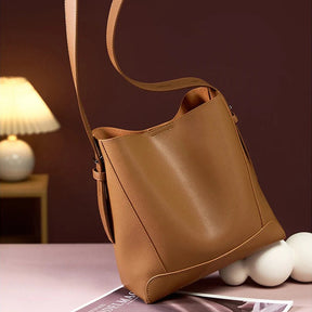 Bolsa Tote de Couro Genuíno Sonia | Bucket Bags | Cores variadas | Detalhe 2 | Vivièn