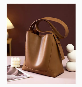 Bolsa Tote de Couro Genuíno Sonia | Bucket Bags | Cores variadas | Lateral | Vivièn