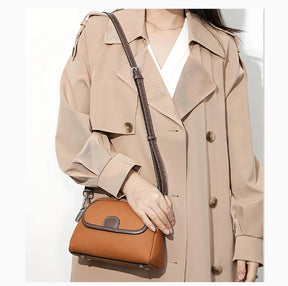 Bolsa Transversal de Couro Genuíno Clarisse | Cross Body Bags | Cores variadas | Detalhe 1 | Vivièn