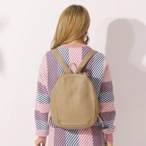 Mochila Feminina Elegante de Couro Genuíno Sofia | Backpacks | Cores variadas | Detalhe 6 | Vivièn